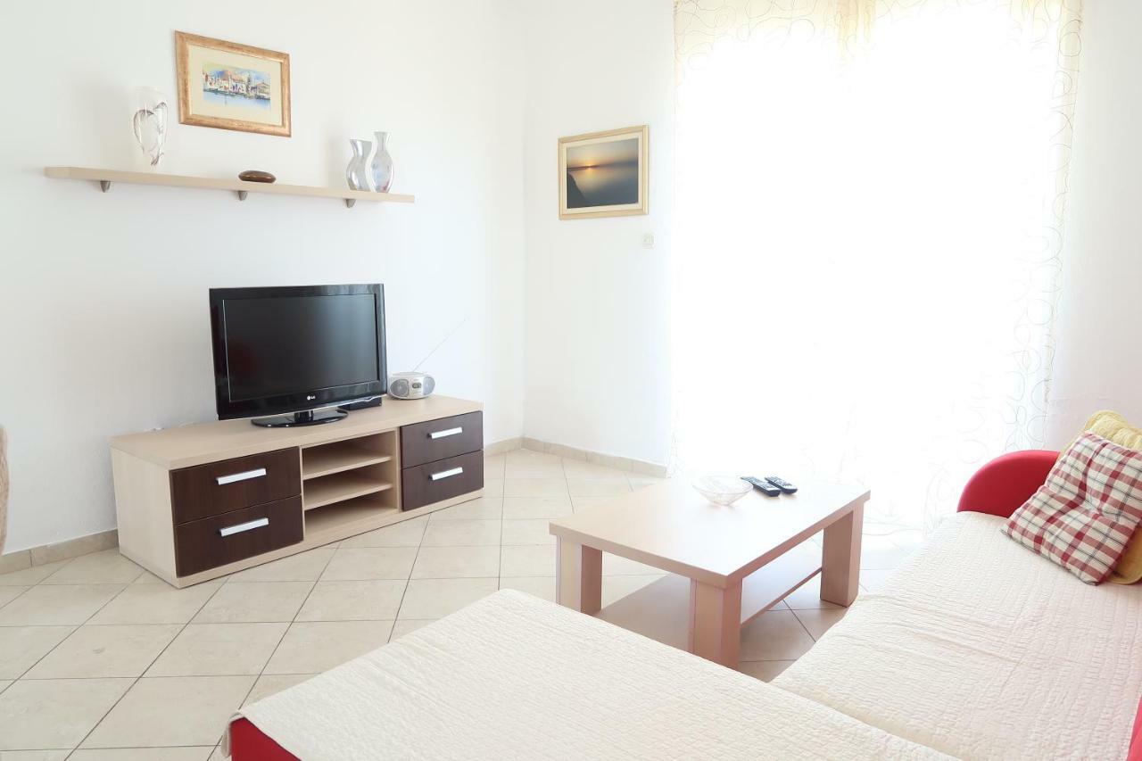Apartments Maras Primošten Esterno foto
