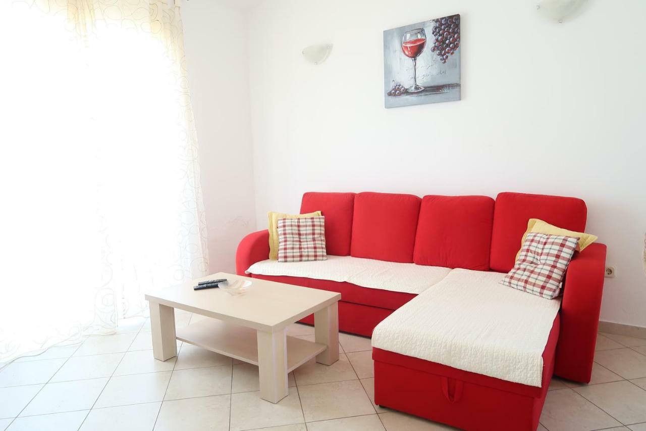 Apartments Maras Primošten Esterno foto