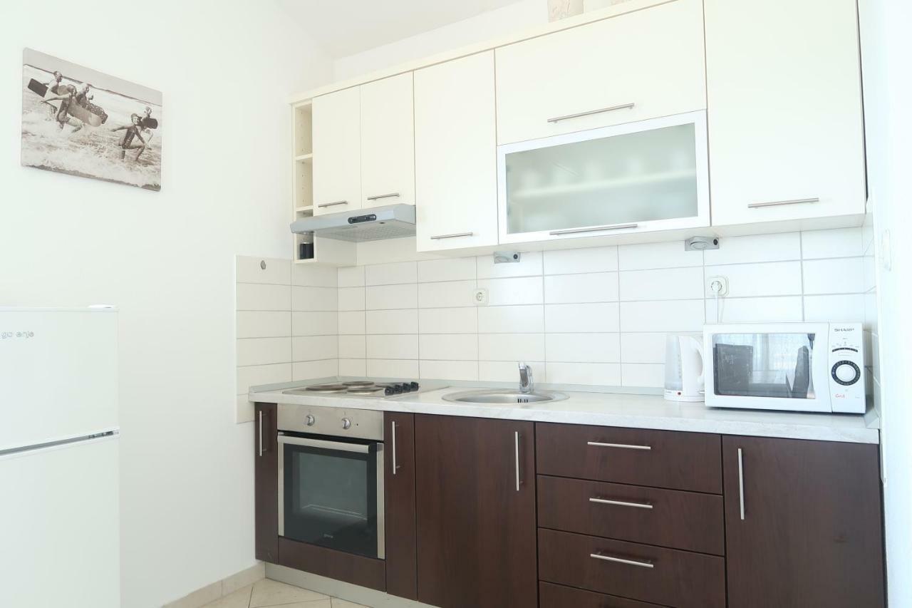 Apartments Maras Primošten Esterno foto