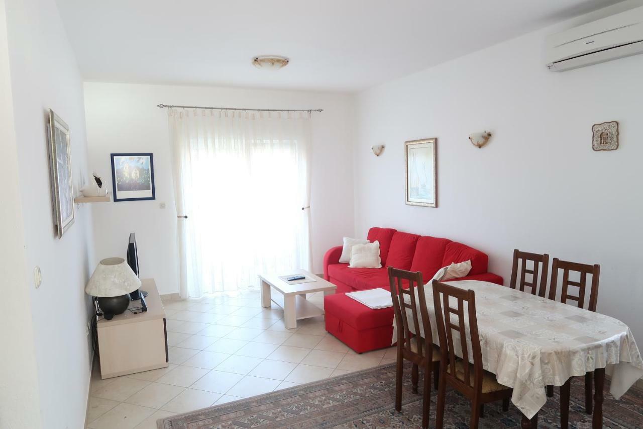 Apartments Maras Primošten Esterno foto